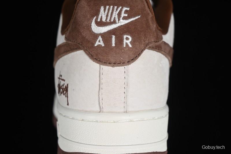 Nike Air Force 1'07 Low  Casual Sneakers