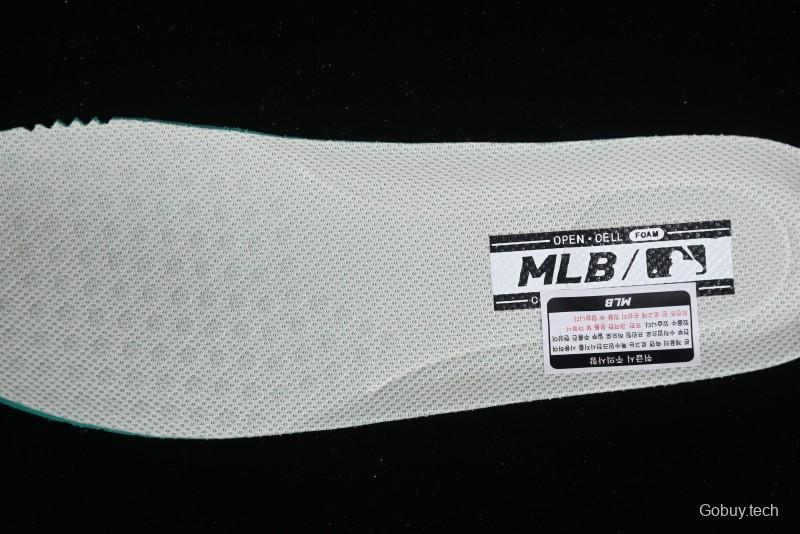 MLB Chunky Liner Basic New York Yankees Height Increasing Thick Sole Casual Sneakers - 3ASXCLB3N50CGS