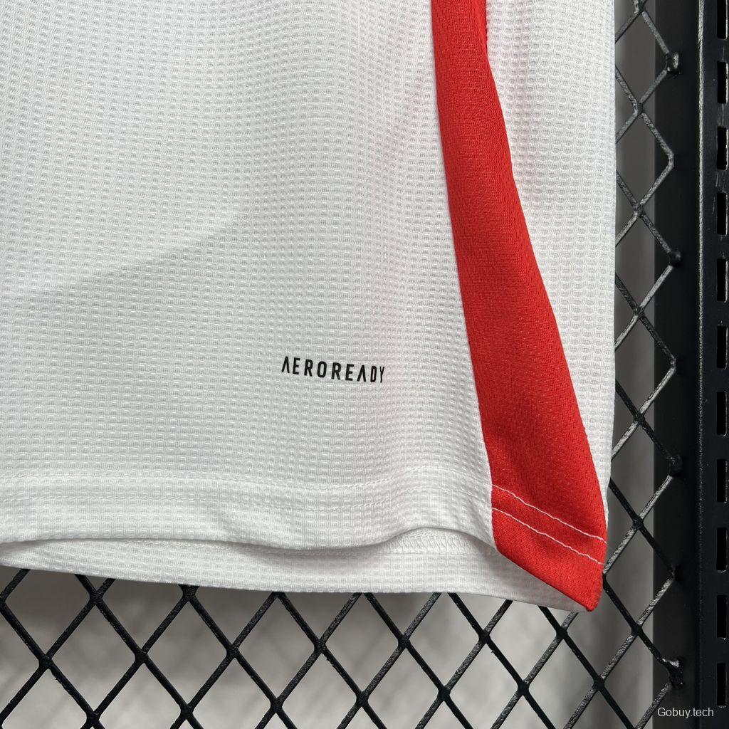 24/25 Fulham Home Jersey