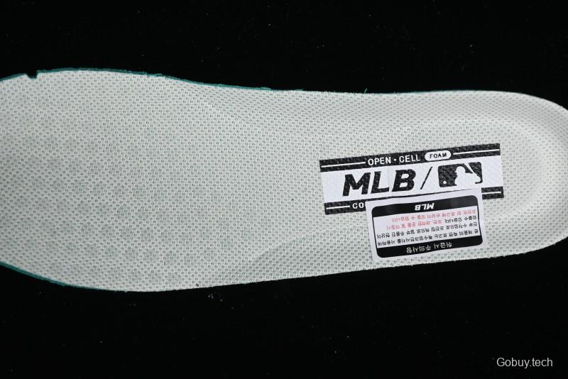 MLB Chunky Liner Basic Height Increasing Platform Sneakers with 6cm Inner Lift - 3ASXCLD4N50BLS
