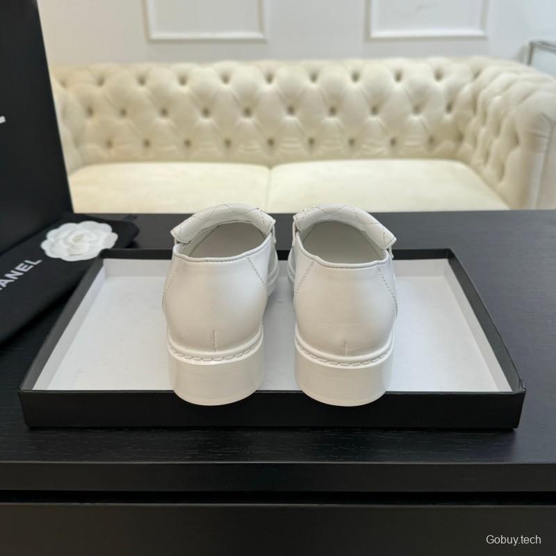 2025 Women Chanel White Leather Loafers KFY00310