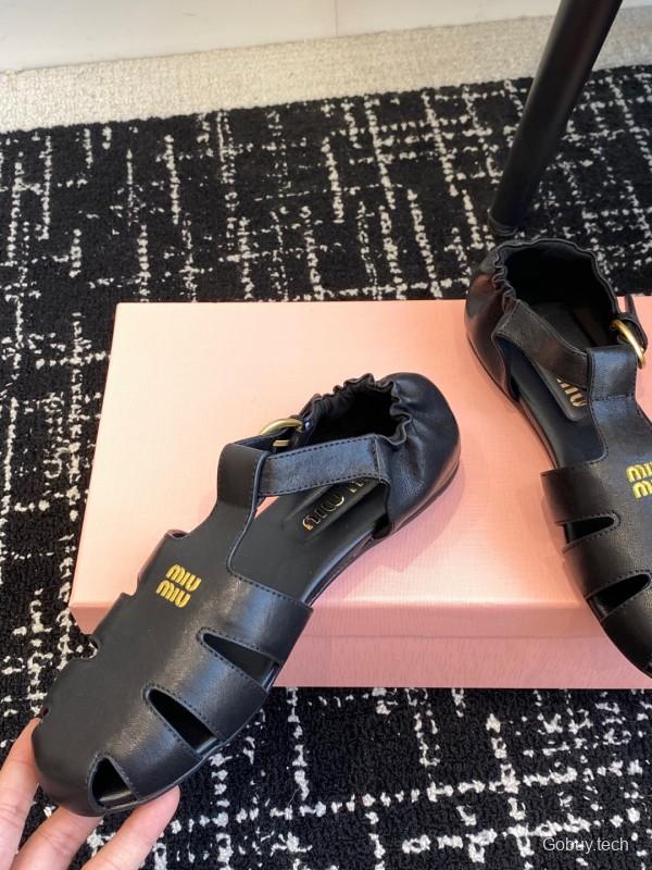 2025 Women Miu Miu Black Leather Flat Roman Sandals